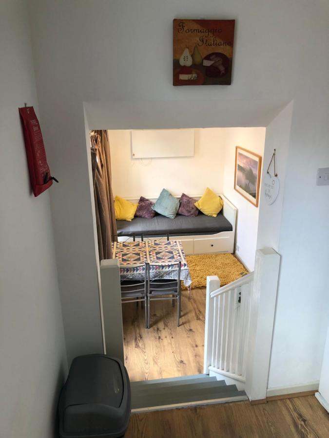 Central Lisburn Duplex Apartment Siren Stays 외부 사진
